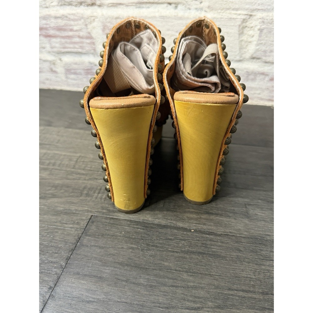 Dingo Peace N' Love Studded Peep Toe Mule Clogs Womens Orange Size 9 - Picture 4 of 7